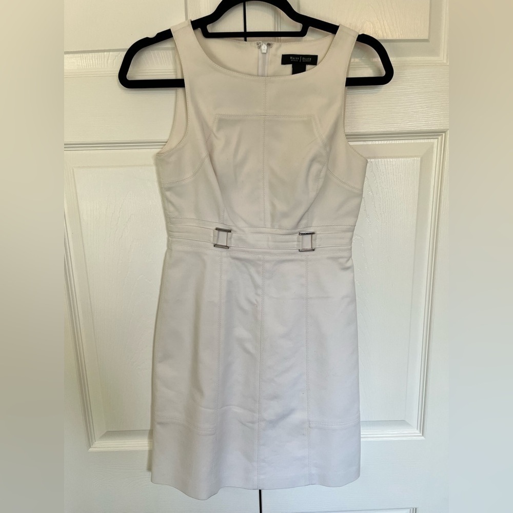 White White House Black Market Sheath Dress Size 00